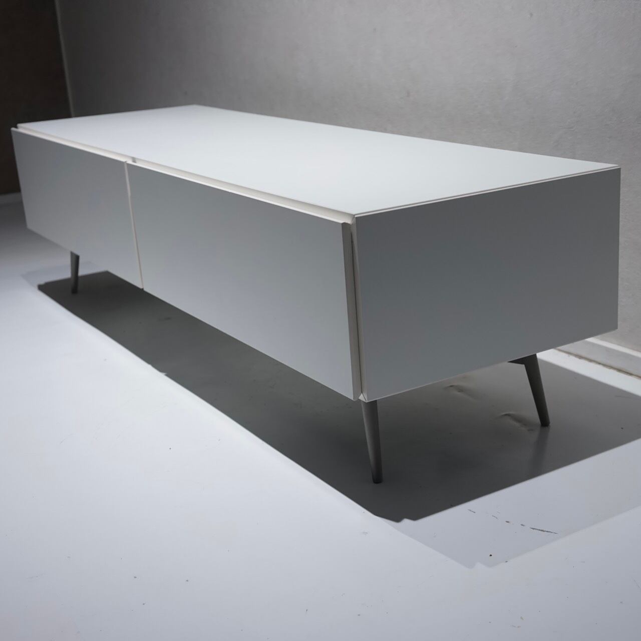 BoConcept ボーコンセプト Lugano ルガーノ 154cm テレビボード