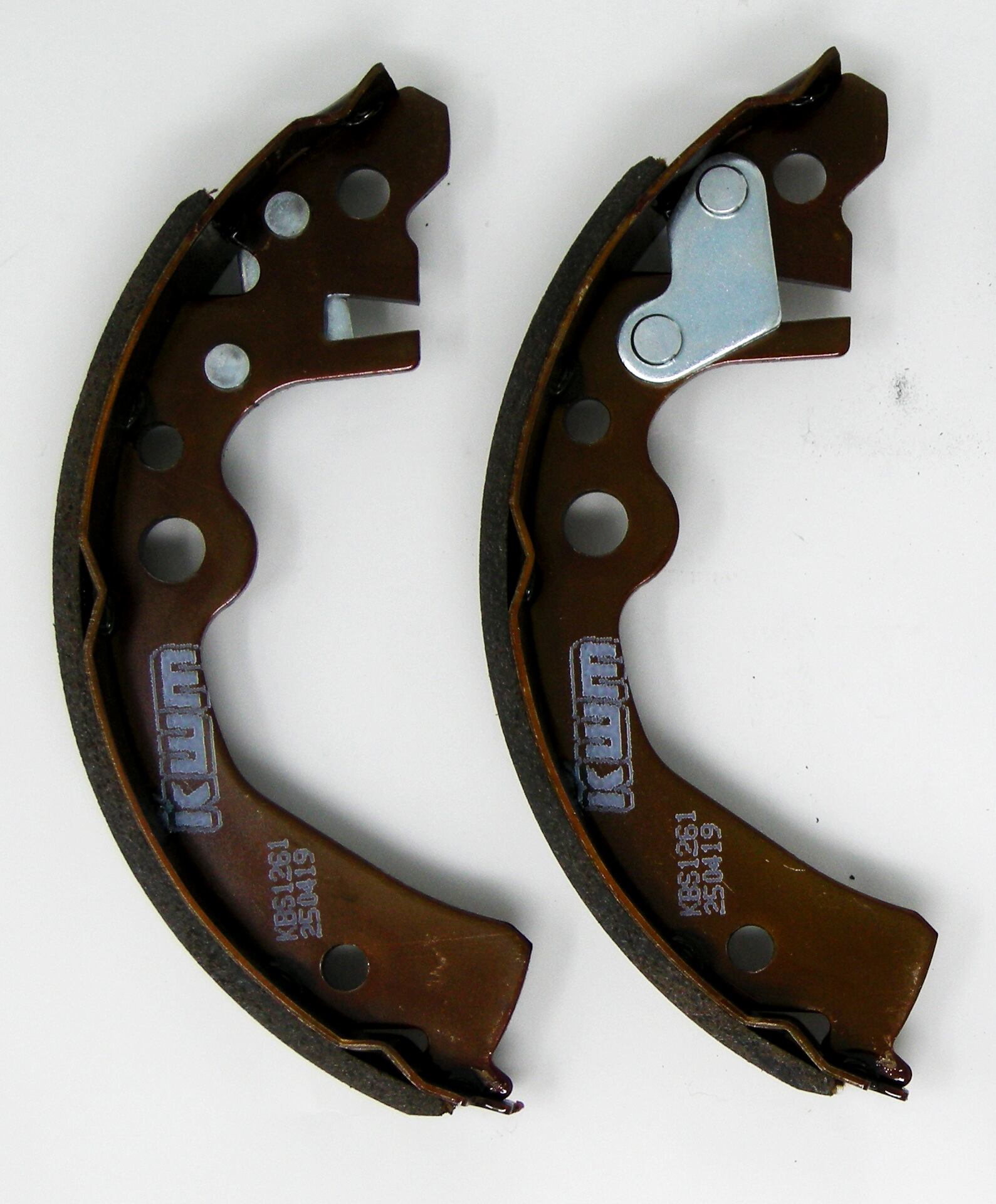 【10セット】ブレーキシュー【ハーフ】KBS1261-10 / 44060-AX025 / AY360-NS089