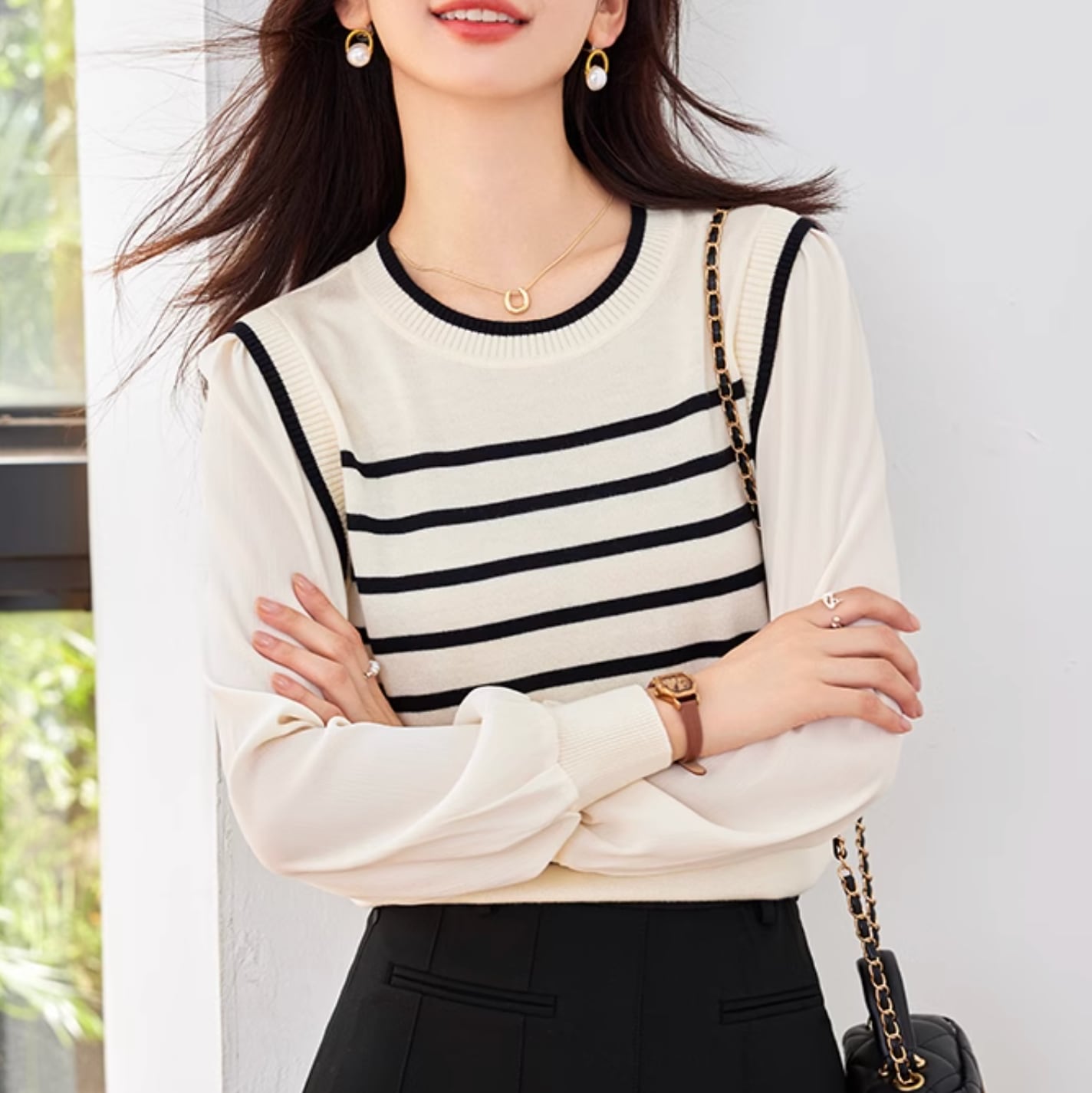 Layered bicolor knit tops