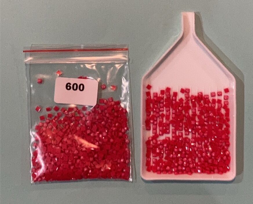 【600番】フェアリーダストビーズ⭐︎四角(square)ビーズ 5g入り