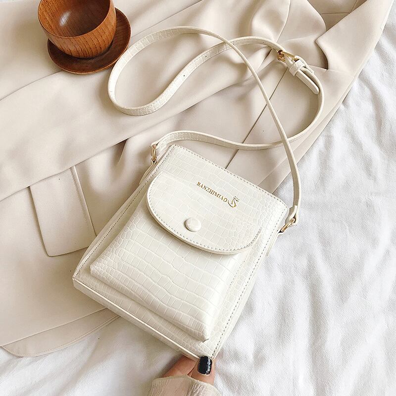 夏の小さなバッグレディースバッグ2020人気の新しい波インワイルドショルダーメッセンジャーバッグネット赤ファッションバケットバッグ Tiancai_Wing_Bag4931623