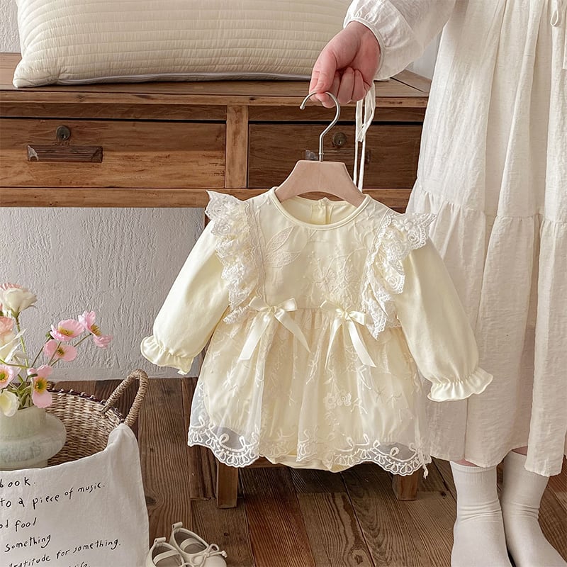 BABY】春作レースフリル蝴蝶結びロンパース | 韓国子供服通販 - Baker