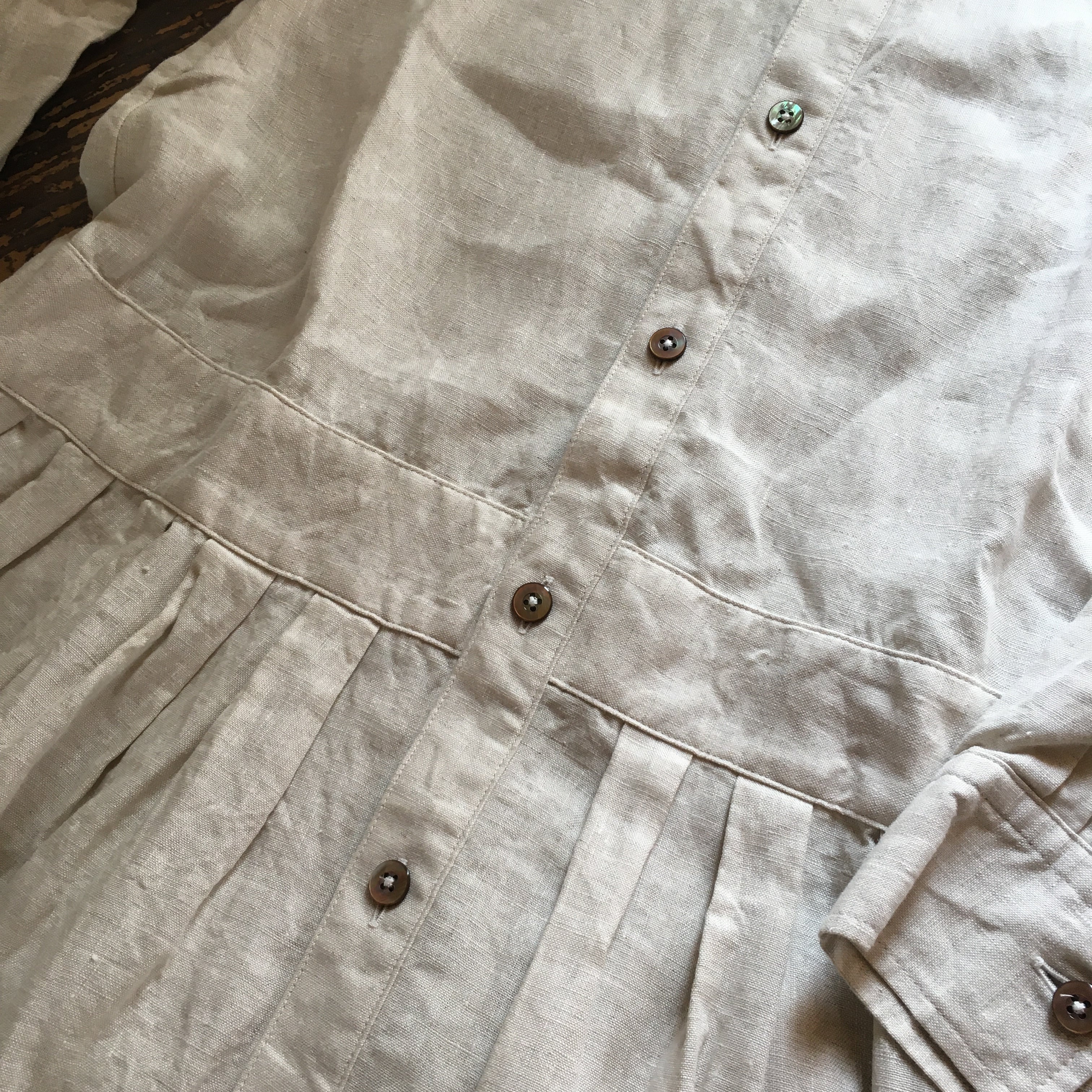 チビ襟スタンダードワンピース 長袖 薄リネン Sa-Rah | 歩音 -あるね- 