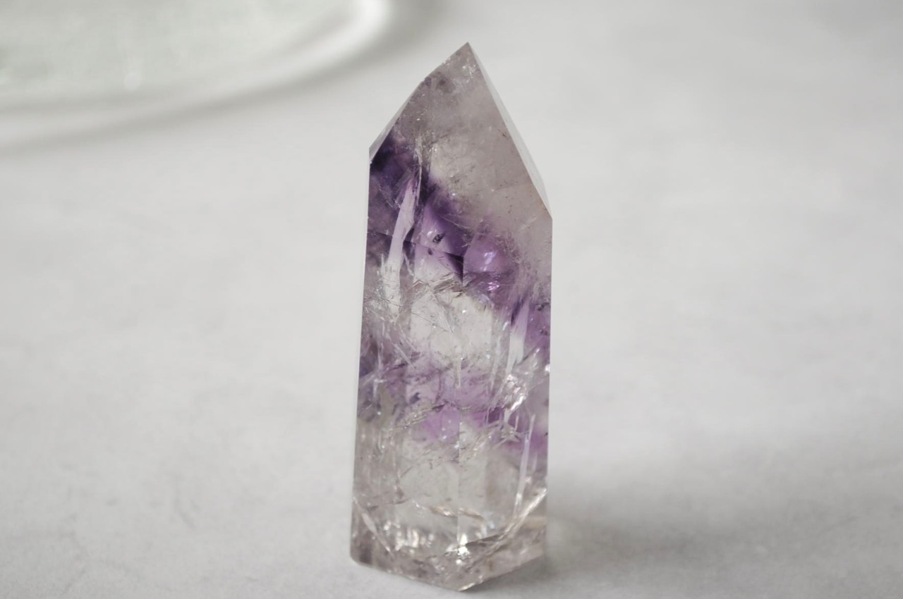 外で働くお母さんを癒やす石１