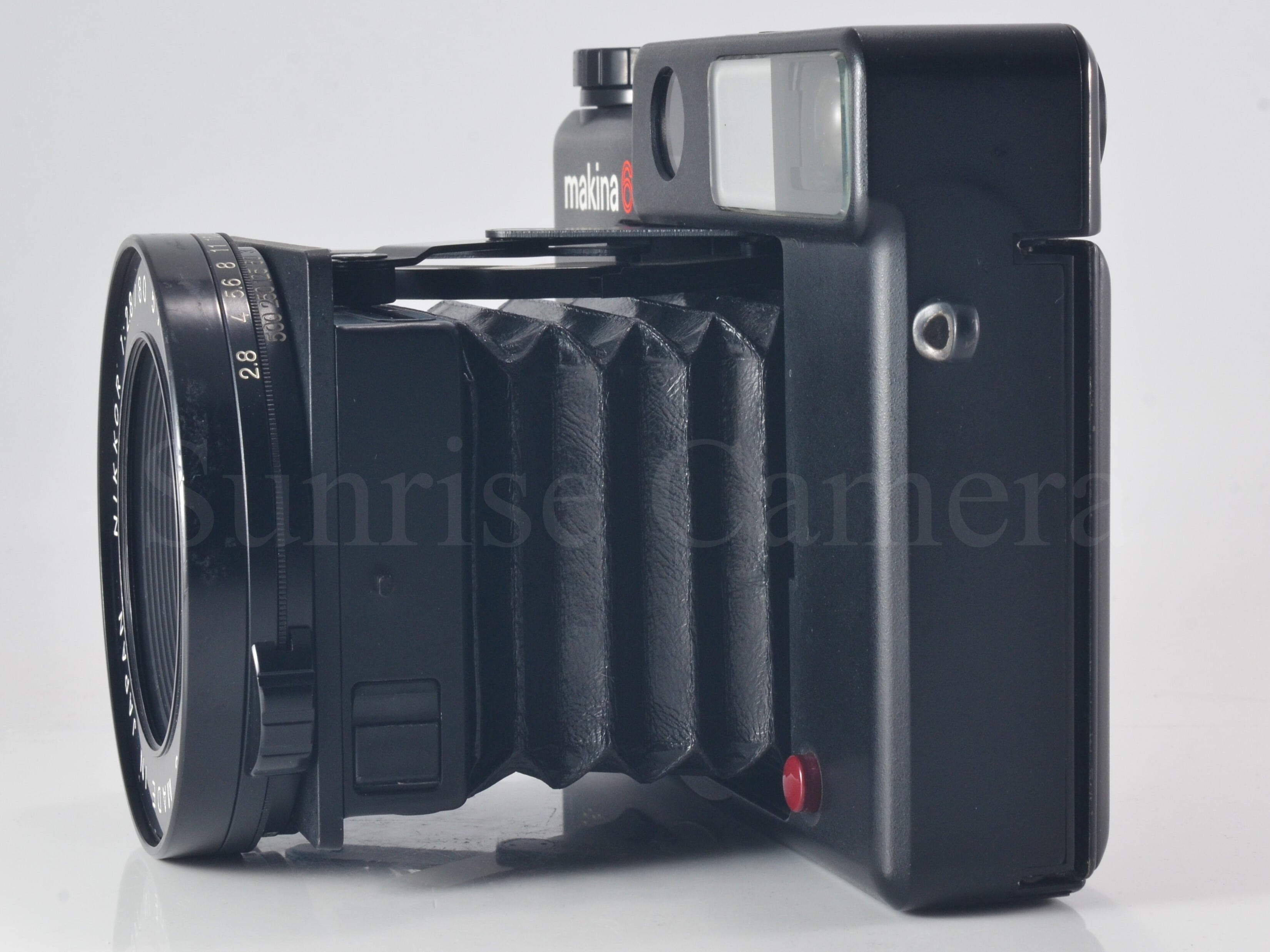 深堀ブログ】PLAUBEL Makina 67 / NIKKOR 80mm F2.8 蛇腹中判カメラ