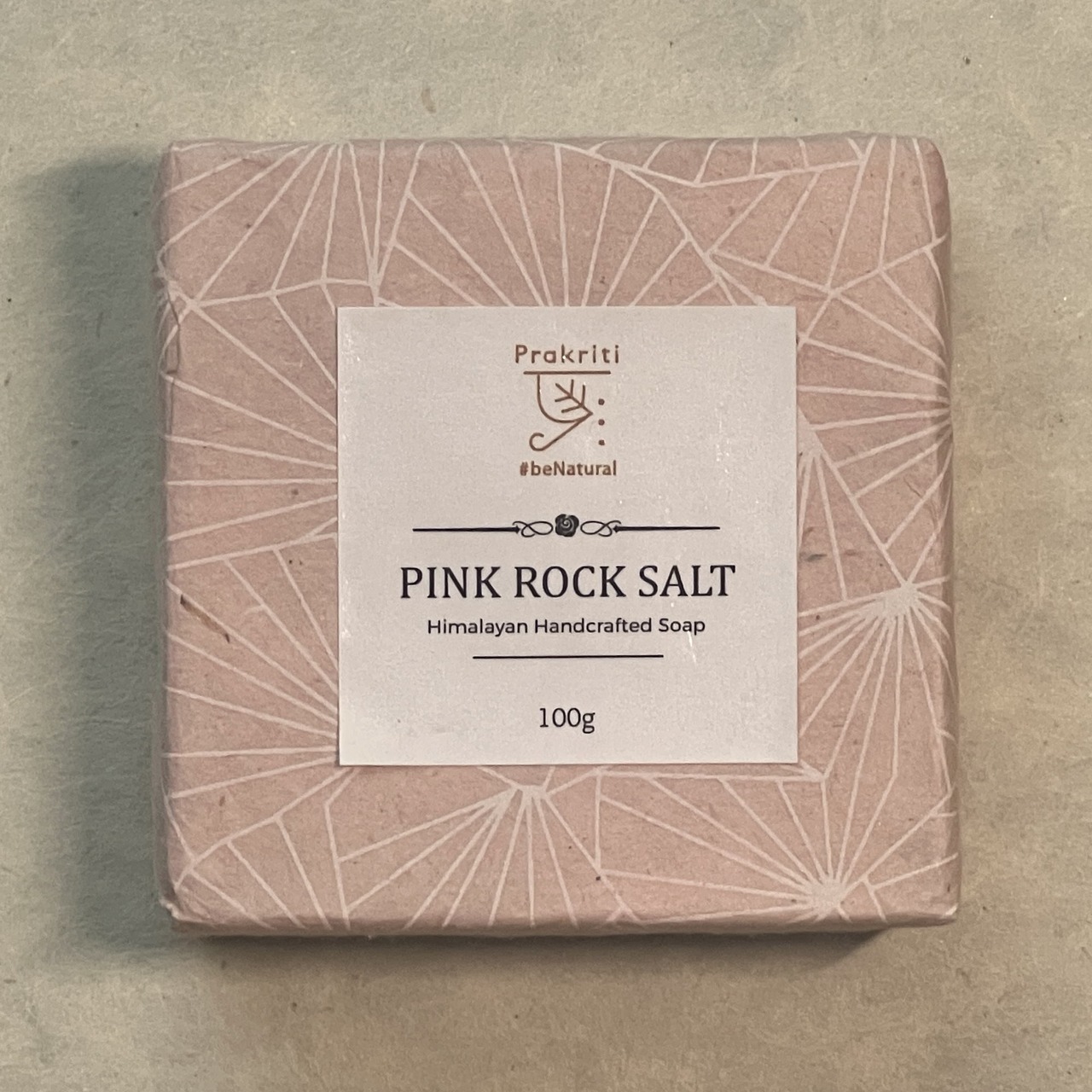 ヒマラヤの雇用を創出している手作り植物石鹸 　アーユルヴェーダ・ピンク・ ロック・ソルト・ソープ　Prakriti #be Natural Soap Pink Rock Salt