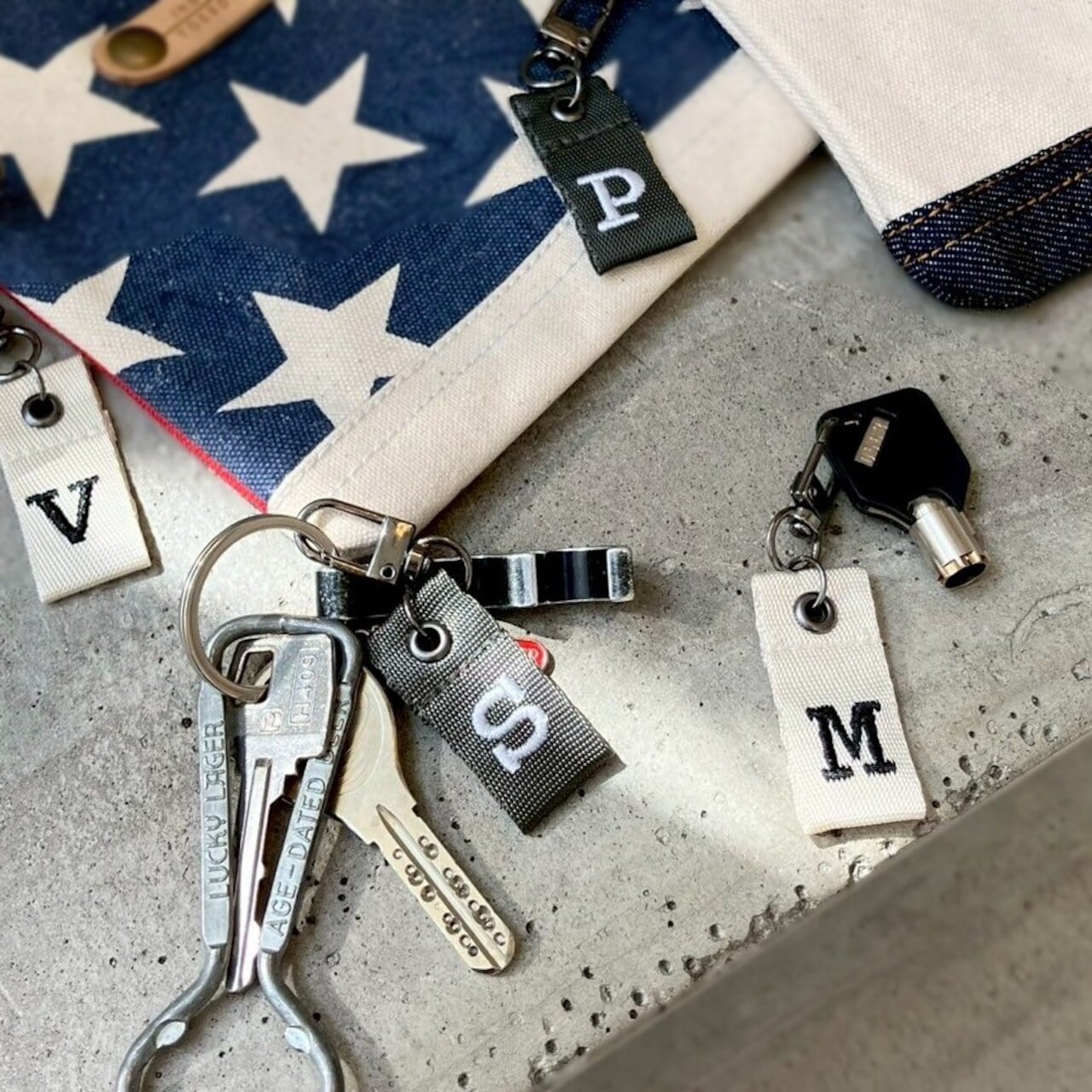 TOSSDICE レター チャーム | Zakka so-la