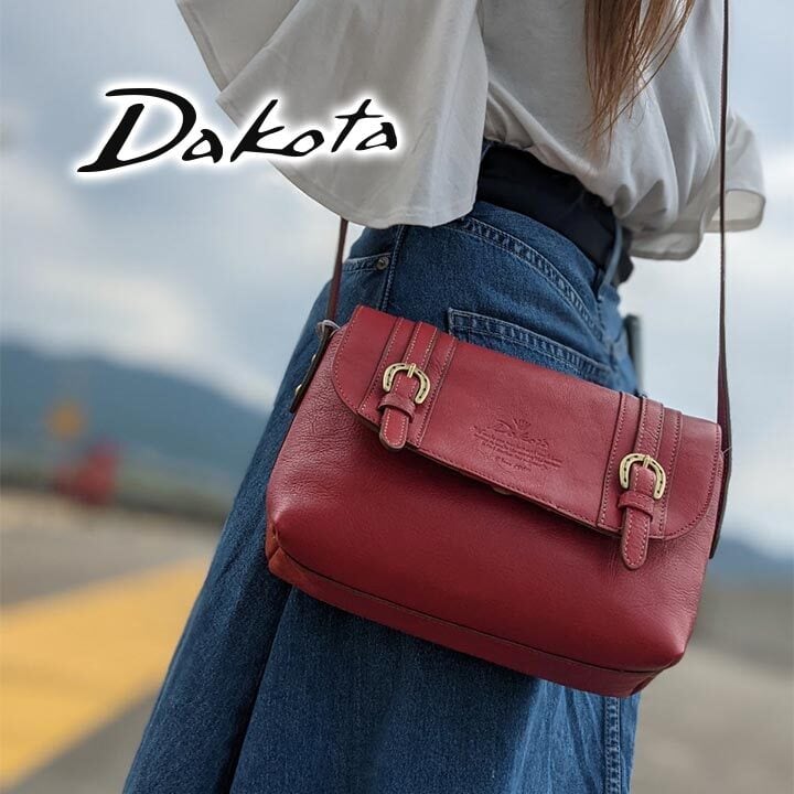 美品✨Dakota✨キューブ　ショルダーバッグ♪