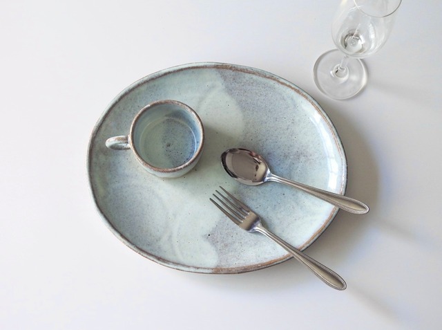 ゆらぎのうつわで楽しむワンプレート時間 – 楕円プレート&マグカップ