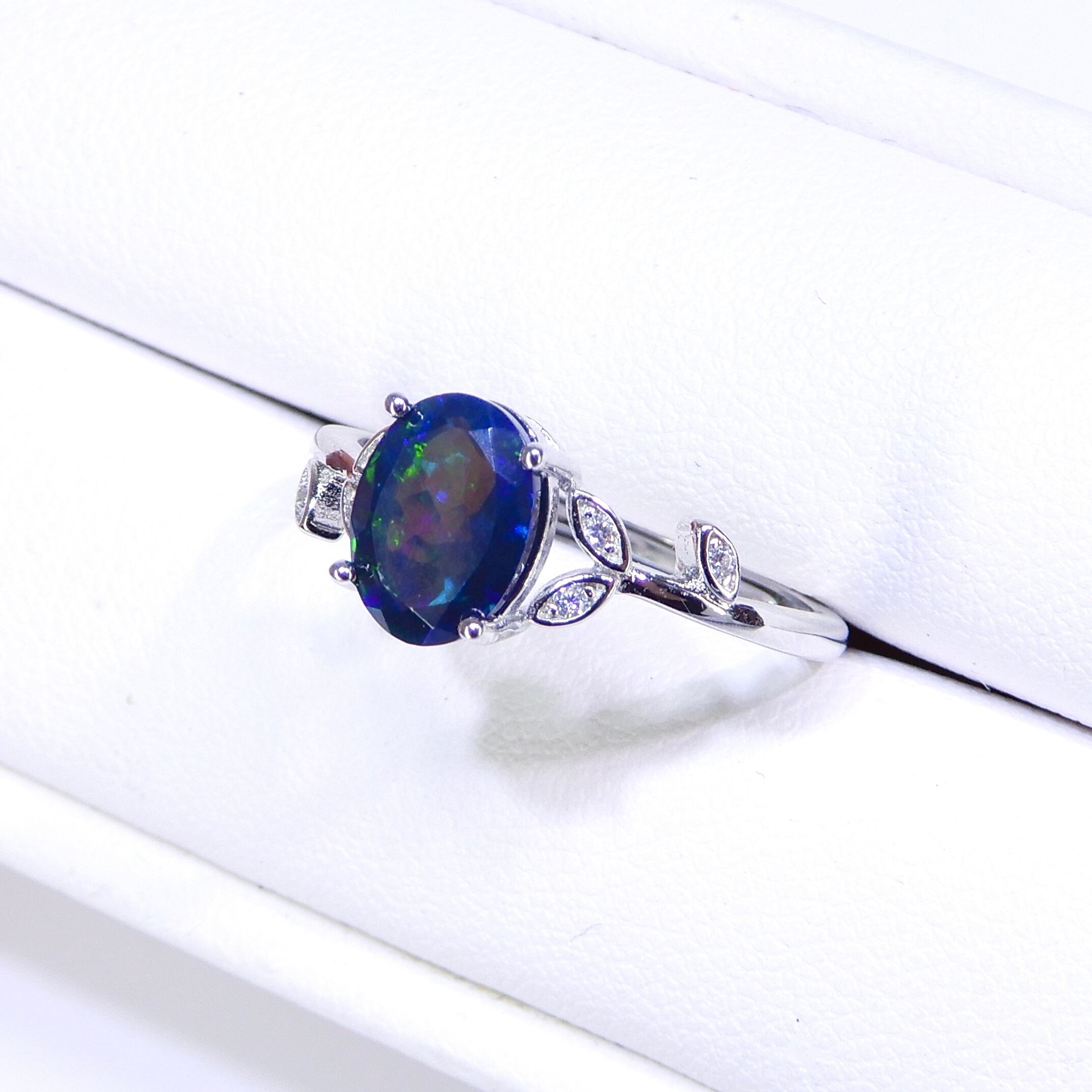 リング♦︎エチオピアンオパール♦︎WGカラー《0123》