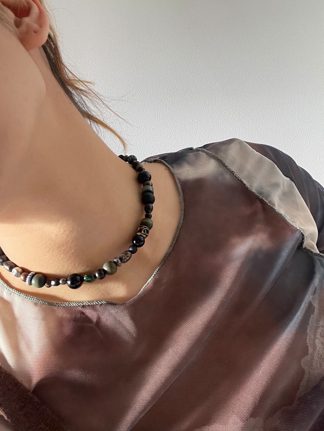 omocha necklace black C