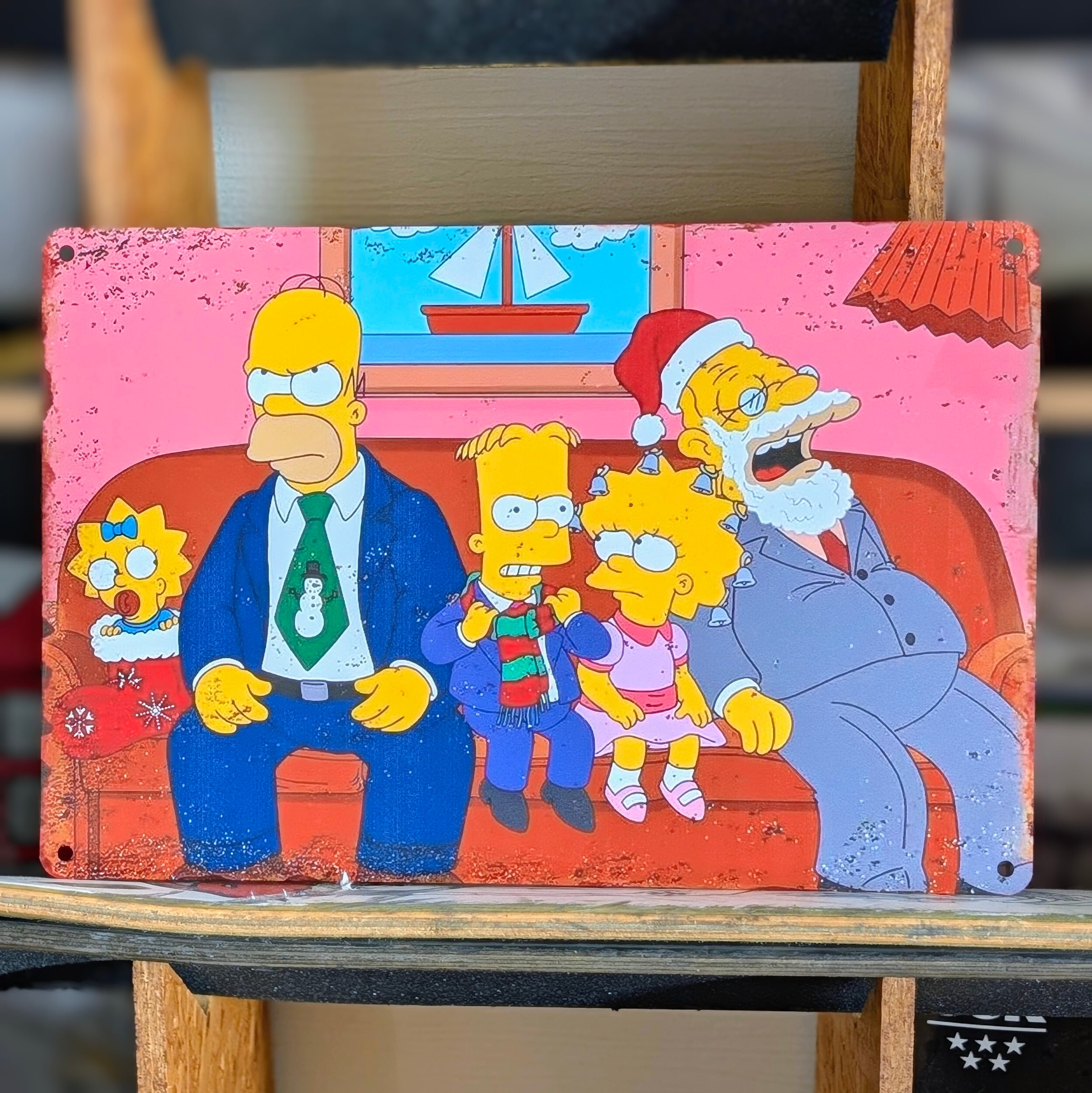 送料無料！ちょうどいいブリキ看板【 The Simpsons （ シンプソンズ ）】『 Xmas シンプソンズファミリー 』 METAL SIGN / メタルサイン / ブリキ看板 / サインボード / ビンテージ加工 〚アメリカン雑貨 アメトイ〛