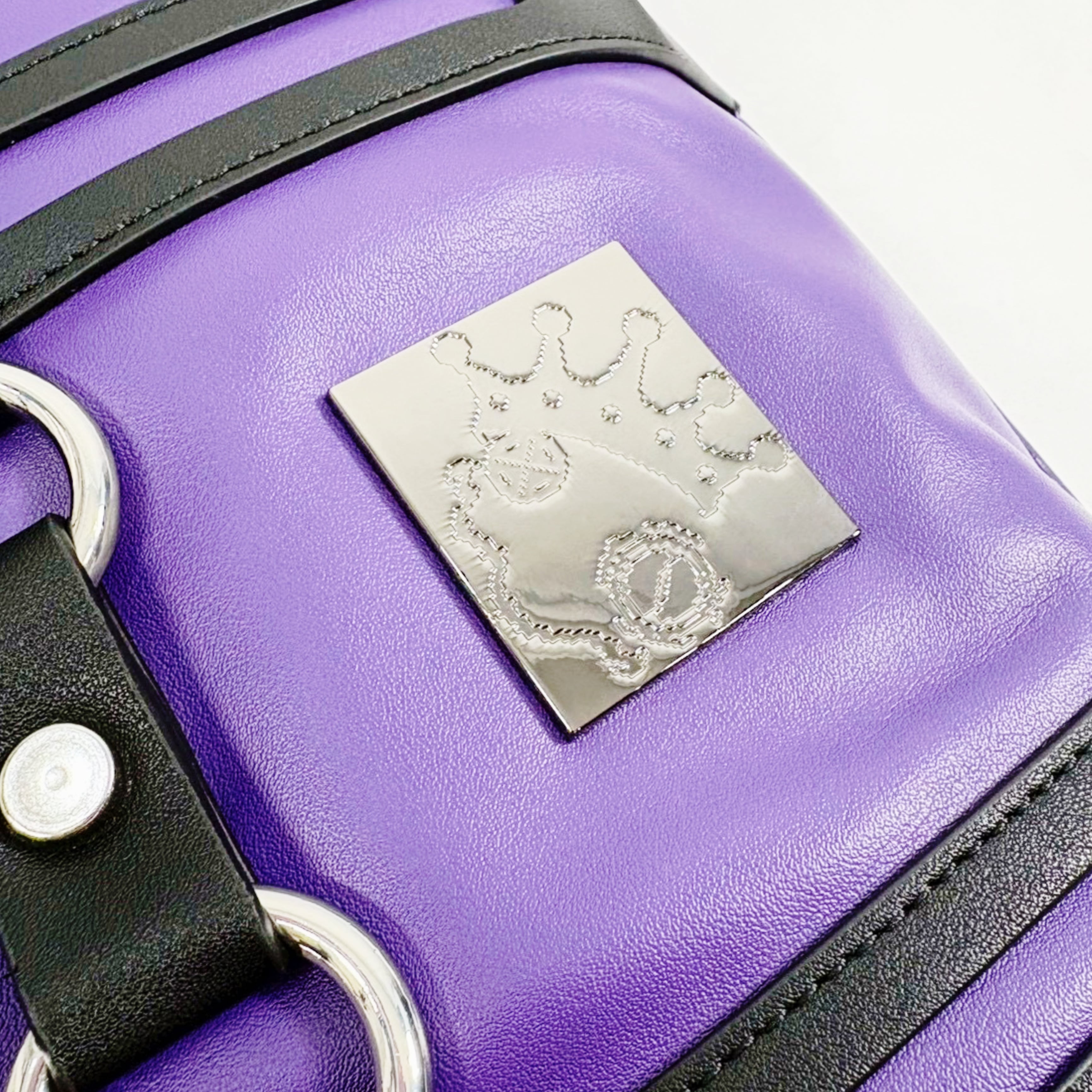 PURPLE×BLACK COMPACT SHOULDER BAG【メタルプレート付き】 | NIER