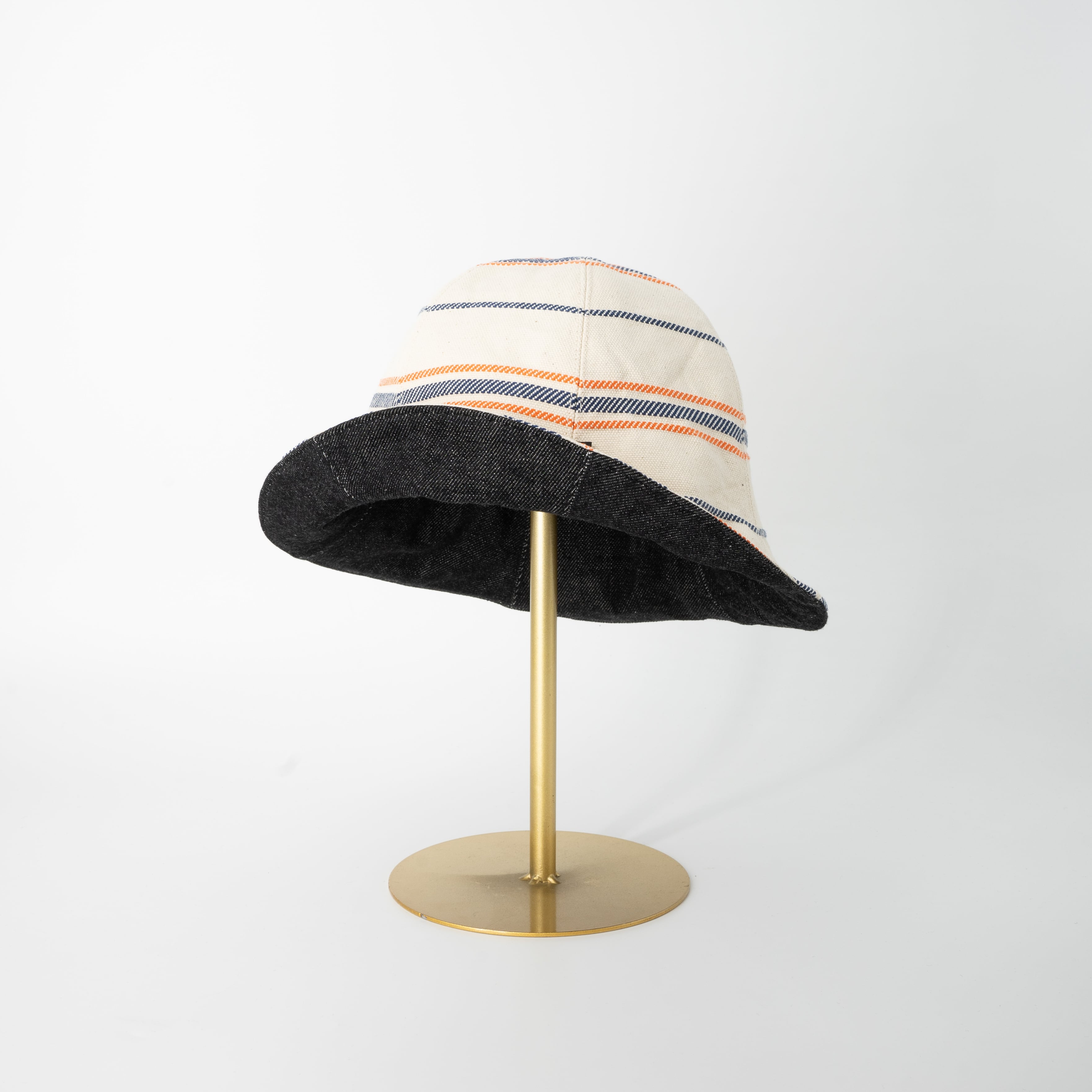 TULIP HAT