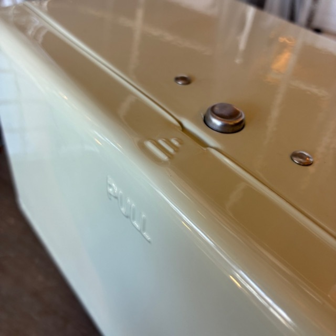 DULTON TISSUE DISPENSER IVORY / ダルトン ティッシュディスペンサー アイボリー バス用品 洗面用品 キッチン用品 壁付け 置き型 ペーパーホルダー レトロ シンプル おしゃれ かわいい ギフト プレゼント
