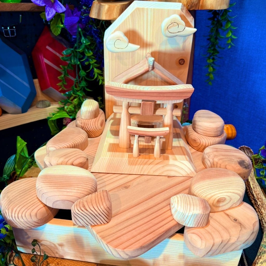【希少】布団太鼓・本物の木製模型・神社購入・本格木製・彫り精密・ケース付き ミニ神棚 （横15cm高さ22cm） | simanto工房