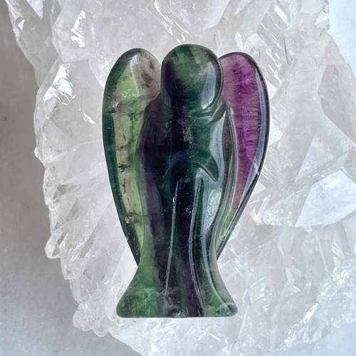 【ノートルダム大聖堂にてアチューメント】【超美石】フローライト　天使　NO.9