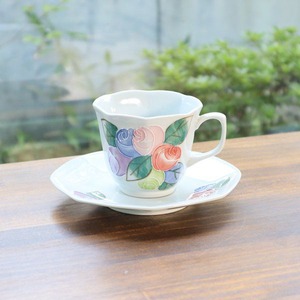 有田焼　八角コーヒー碗皿　一珍バラ花束 3-023