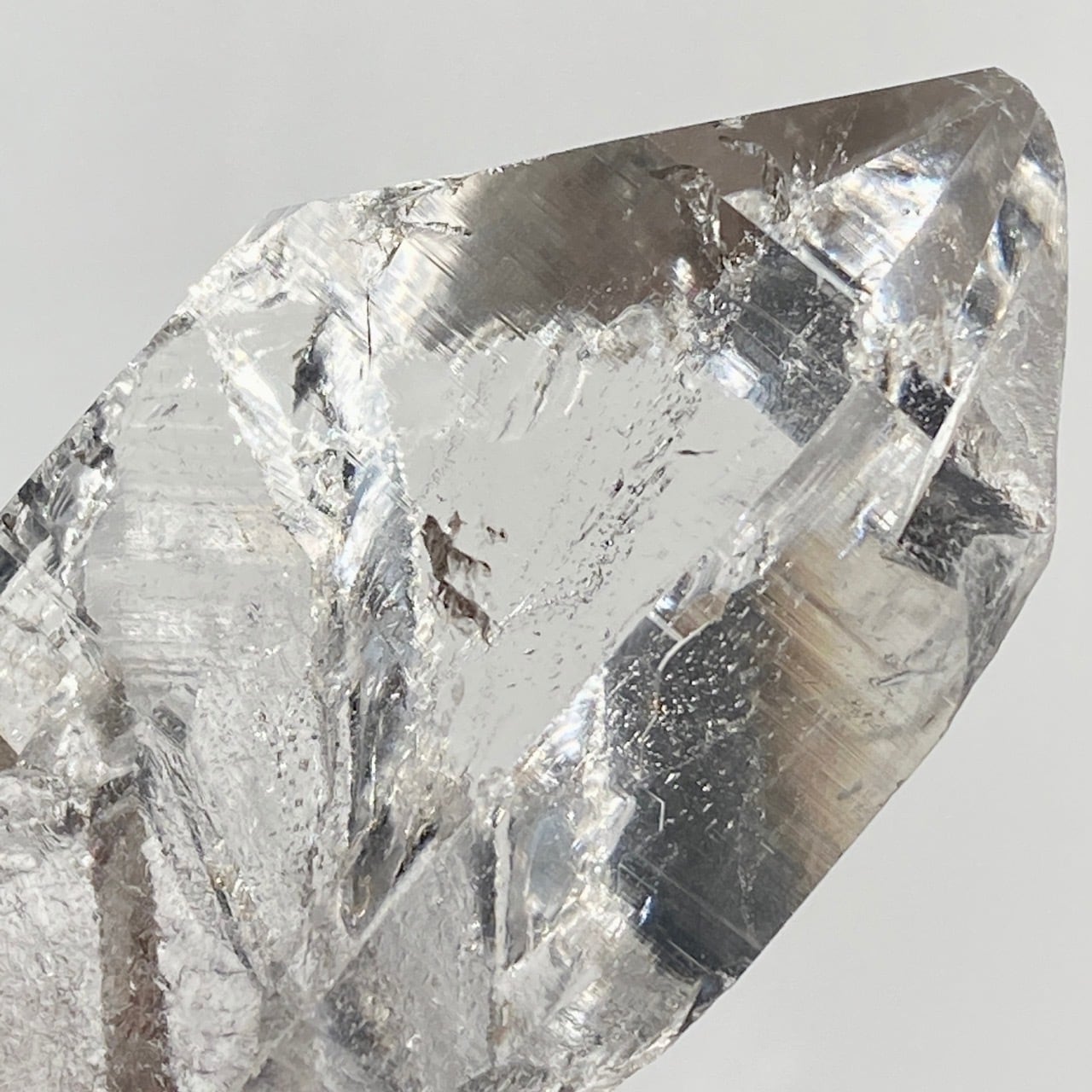 インドマニハール産 クローライトオン ブラックルチルクォーツ ポケットA インドマニハール産 クローライトオン ブラックルチルクォーツ ポケットA