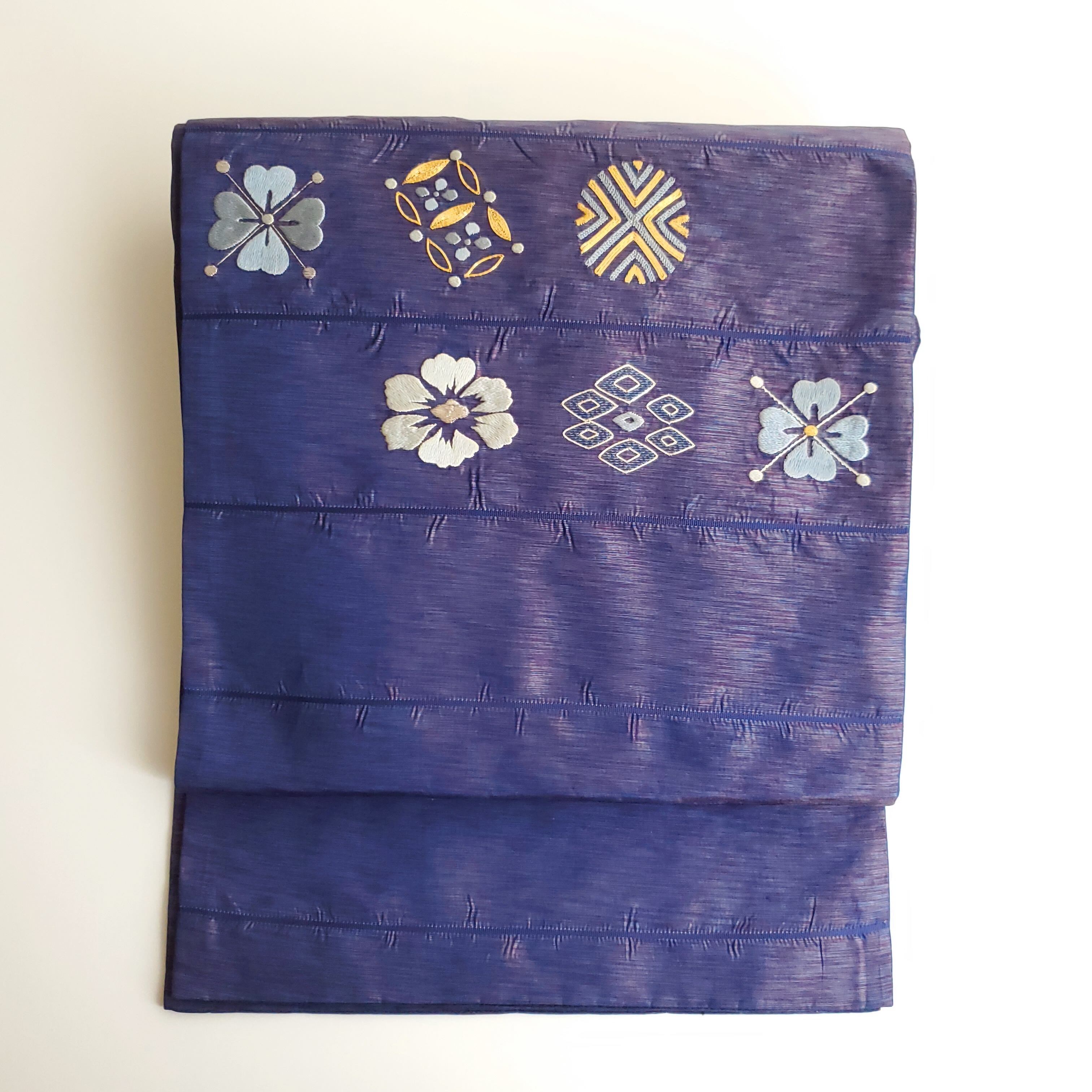 玉虫花柄刺繍文様 正絹六通袋帯 | アンティーク雑貨・家具・骨董品