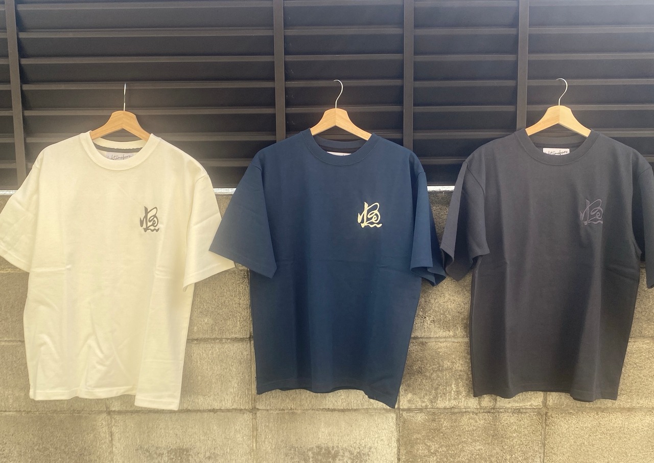 cursive logo S/S Tee 2  NAVY