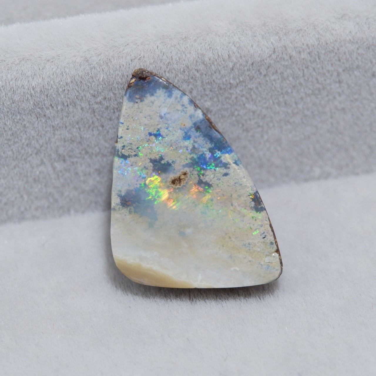 ボルダーオパール | 洋灯舎