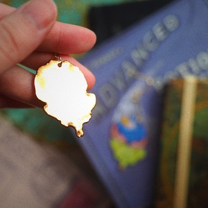 双頭蓋は紫陽花に沈む