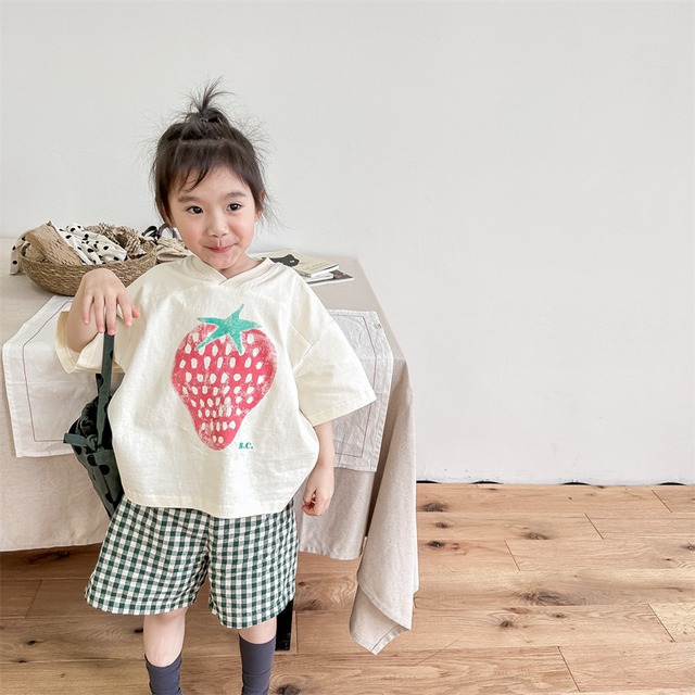 《取寄》 VネックイチゴTシャツ （全３色） ADBB 韓国子供服 苺 カットソー