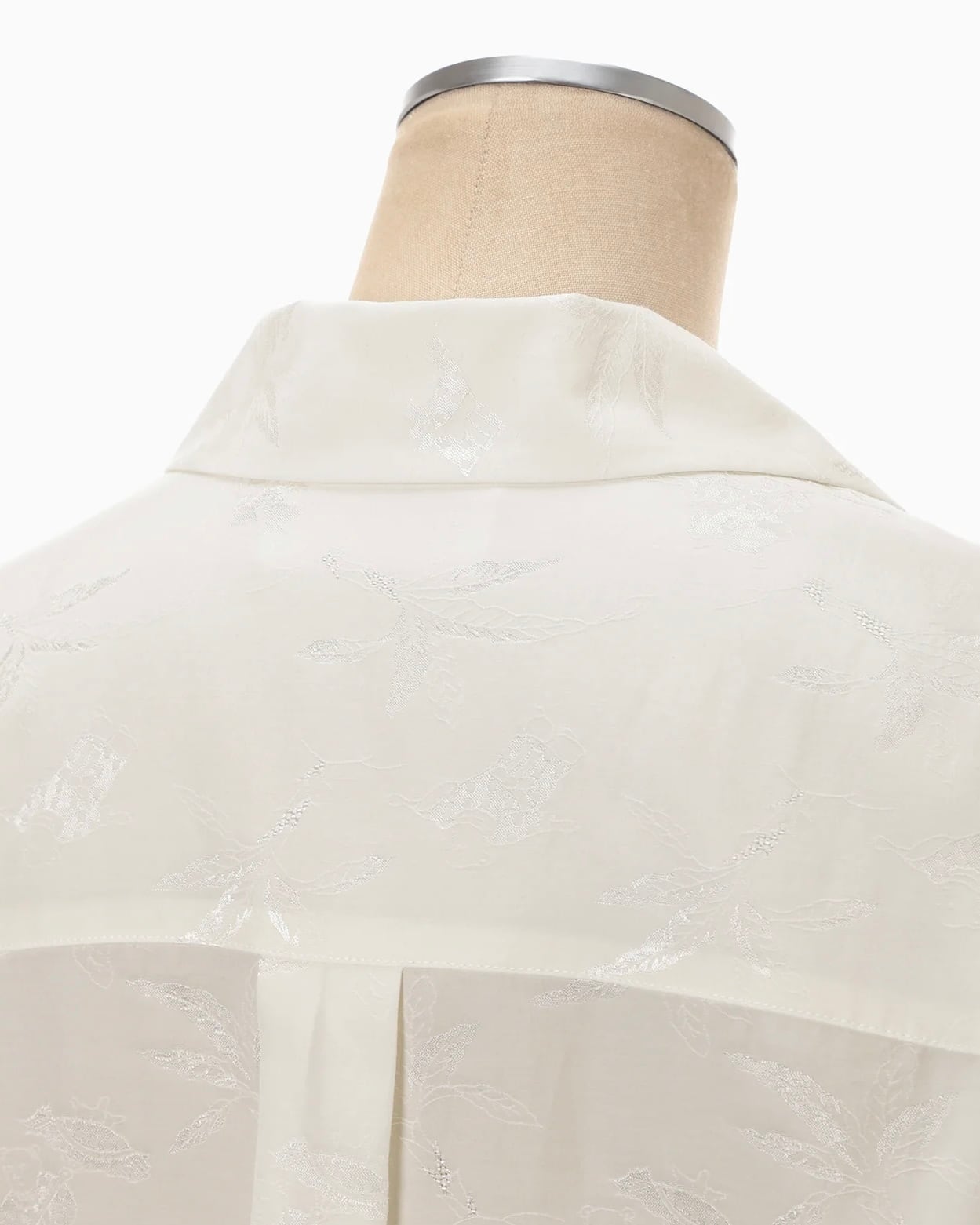 Mame Kurogouchi】Karako Jacquard Open Collar Shirt /ecru | TOLMA.