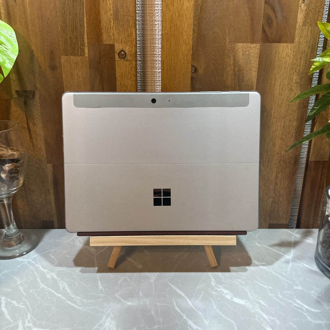 Surface Go☘️Pentium 4415Y☘️メモリ4GB☘️eMMC64GB | Pay ID