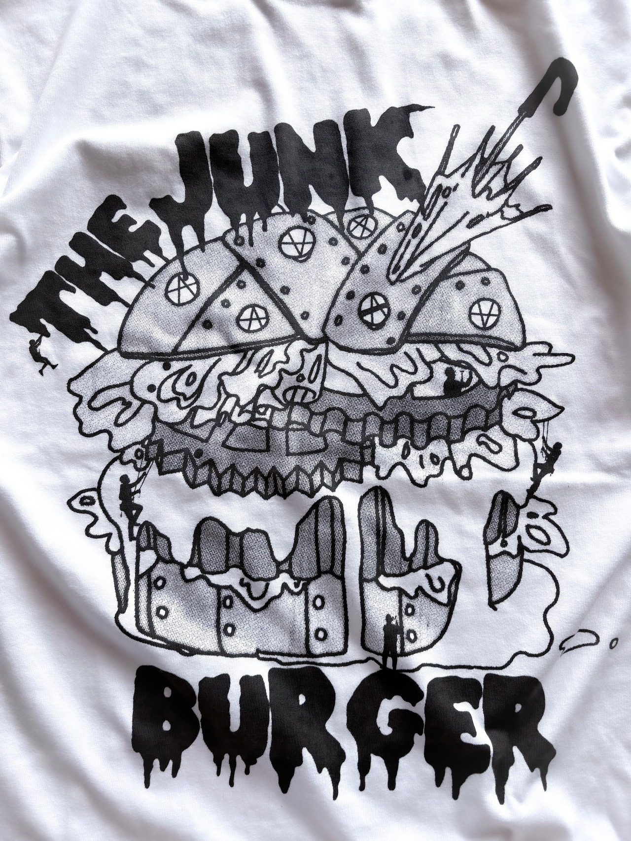 UNFINISHED JUNK BURGER Tシャツ26060