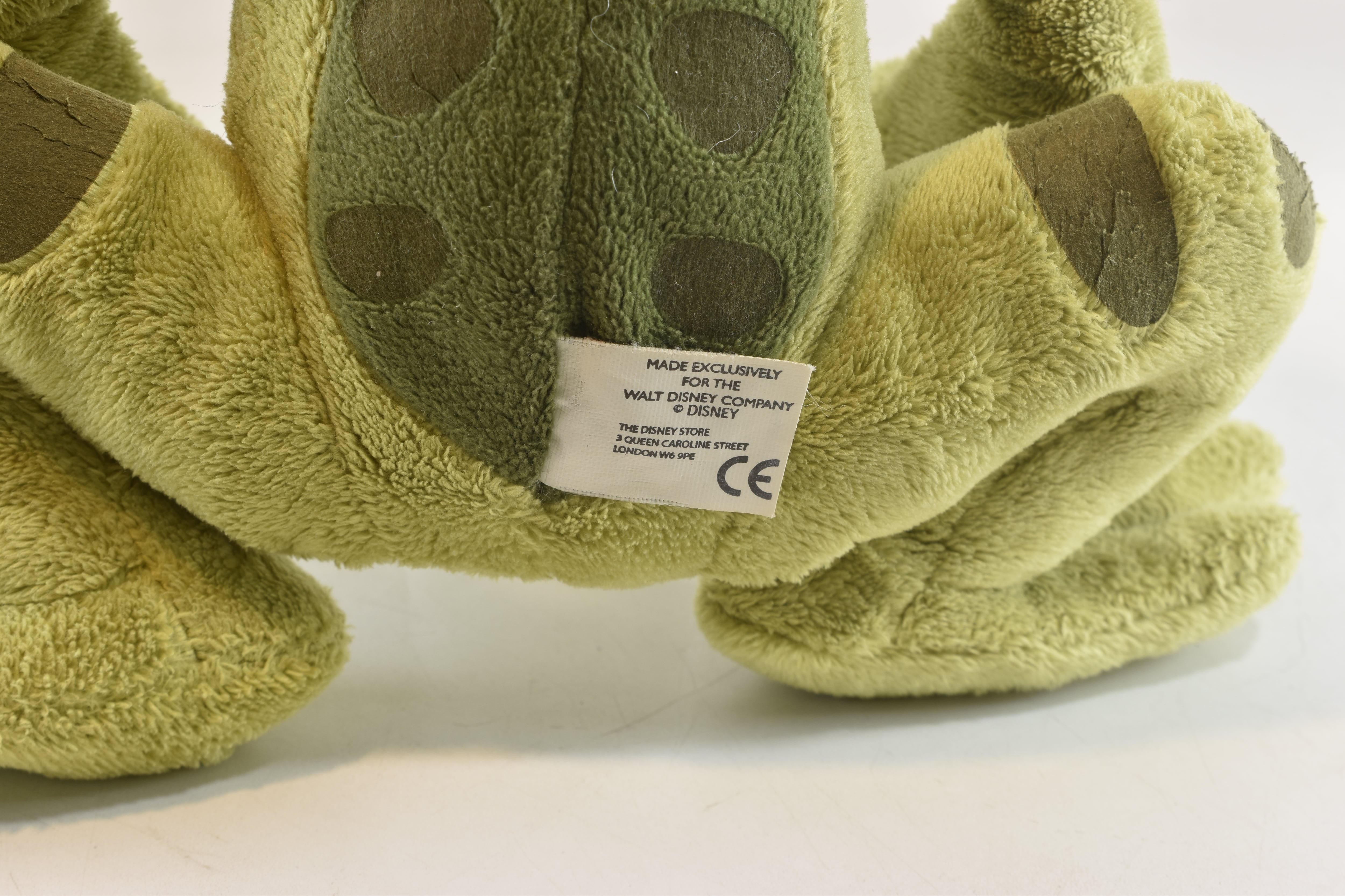 ディズニー【プリンセスと魔法のキス】ぬいぐるみ カエルのナヴィーン