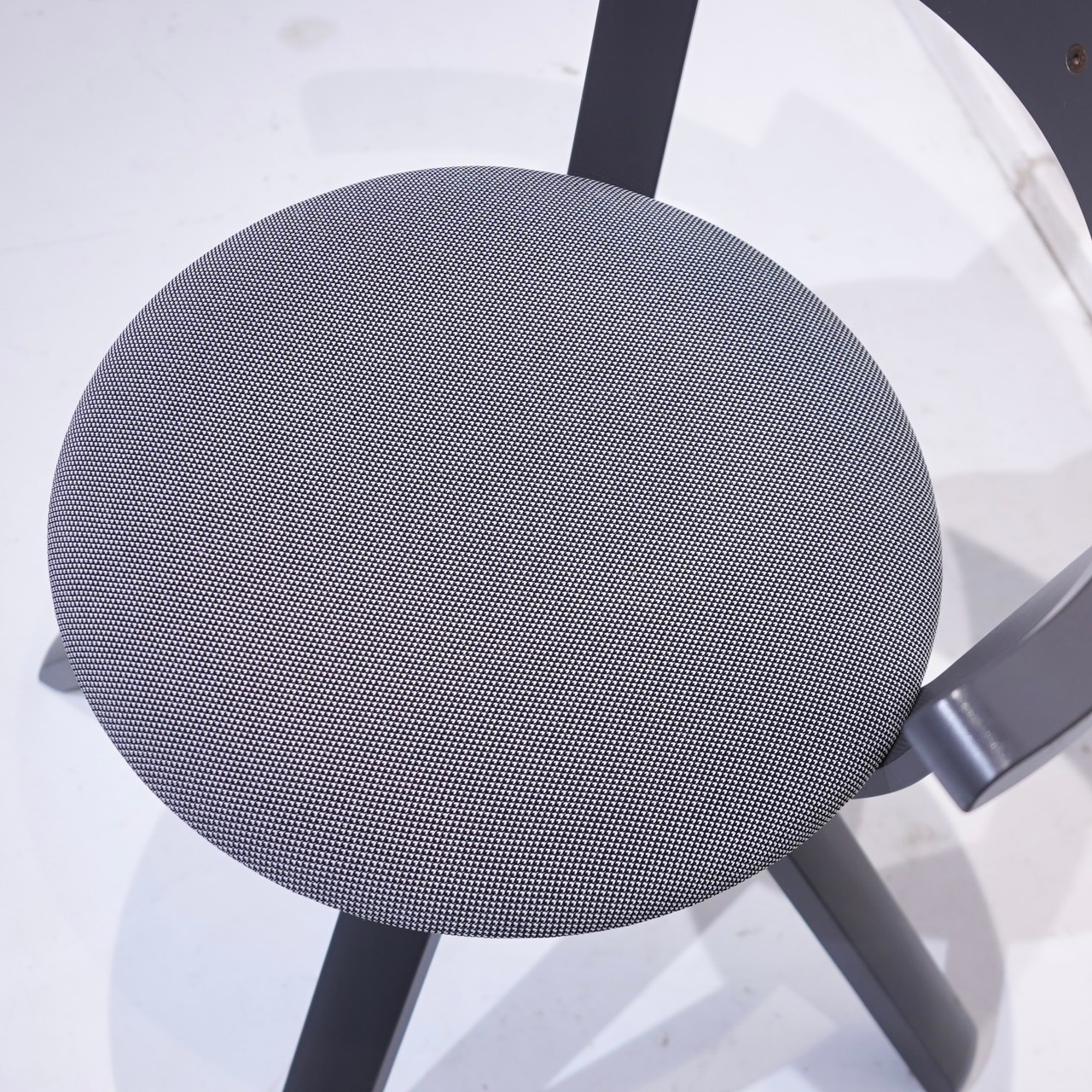 Artek アルテック RIVAL CHAIR ライバルチェア ダイニングチェア アームチェア デスクチェア 回転式 チェア 椅子 ブラック モダン 北欧 ミニマル