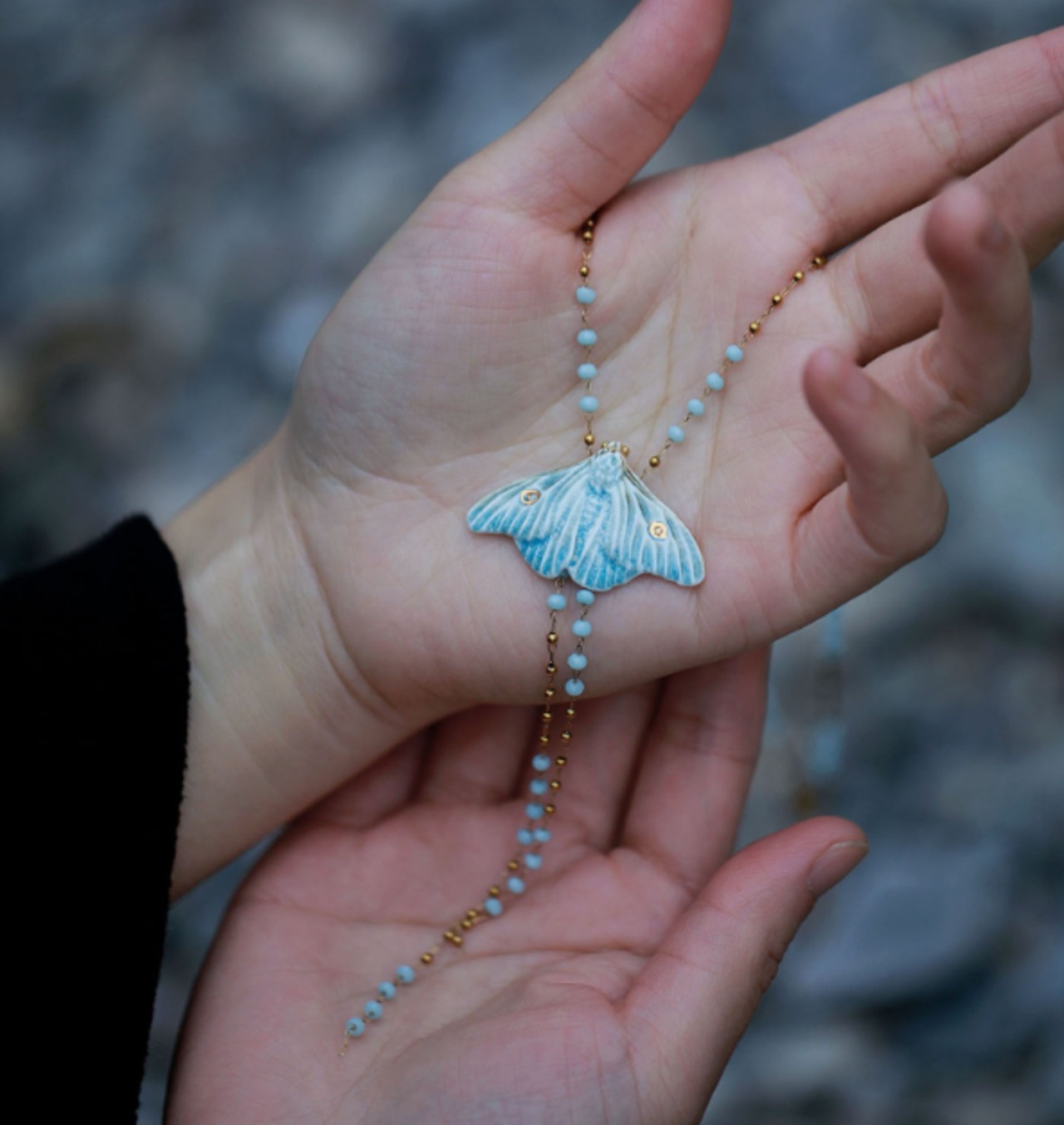 蒼月標本　月夜の蛾のネックレス  M25158
