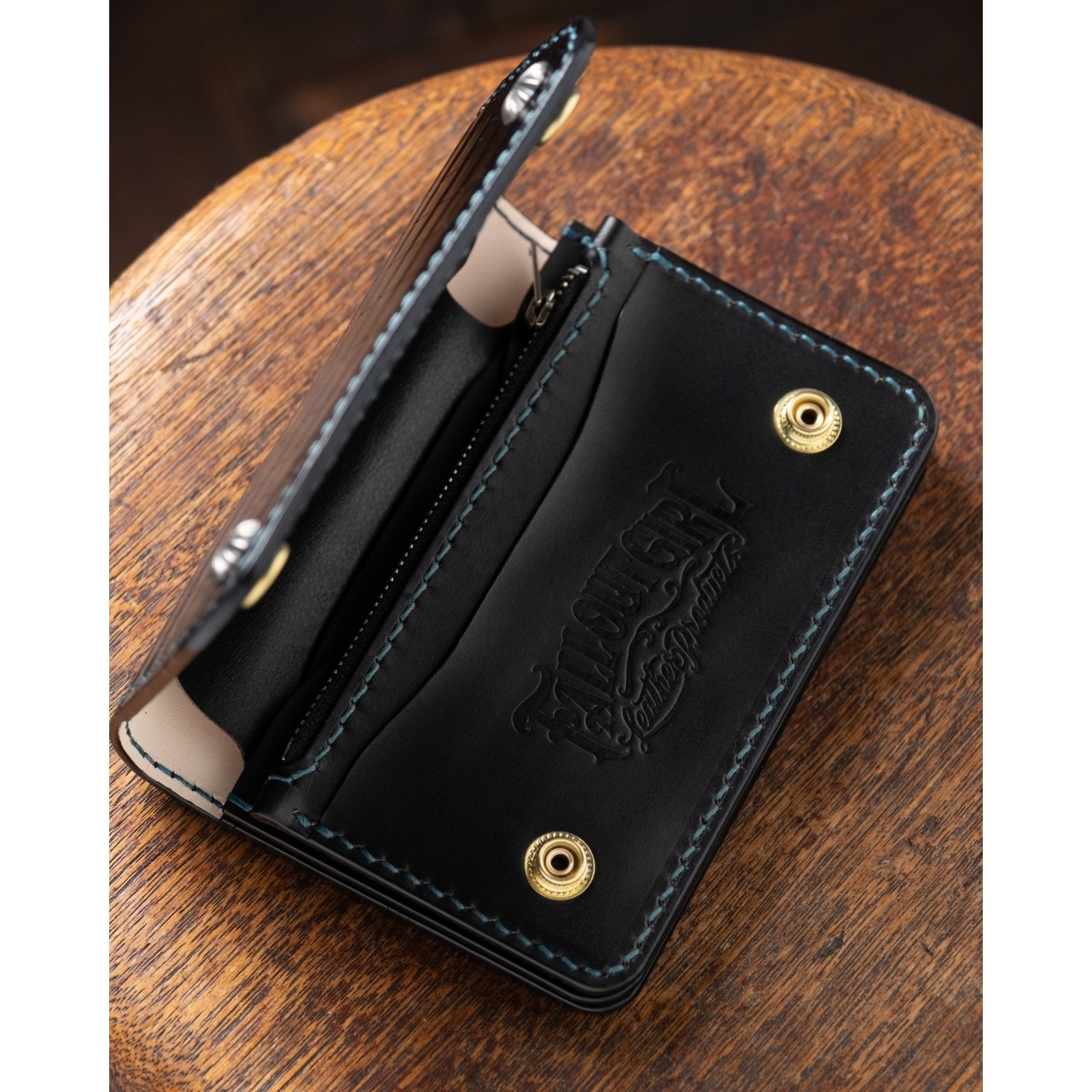 M-TRUCKER T-5 Bi-Fold nile crocodile