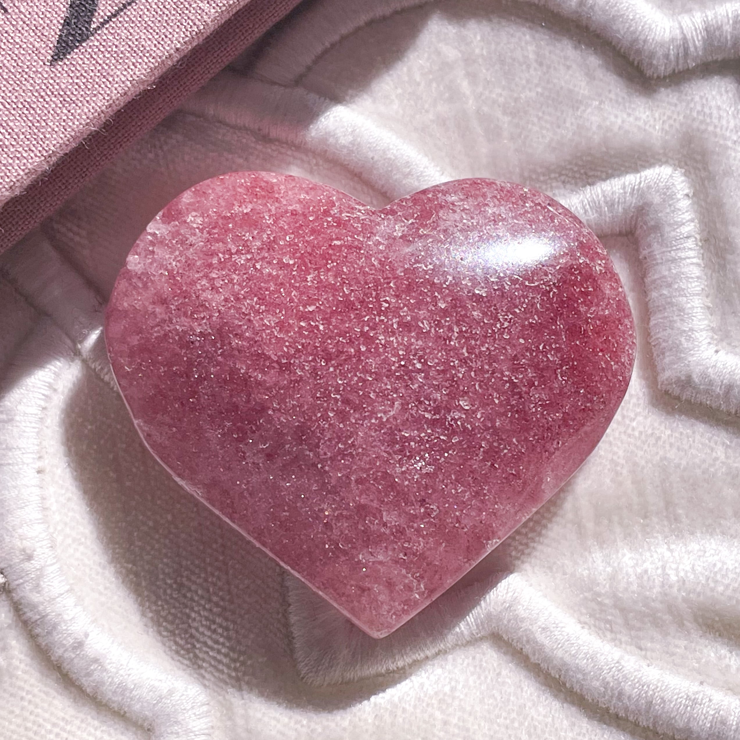 Strawberry Quartz Heart 4 ✧ ストロベリークォーツ | FLUXY - 天然石