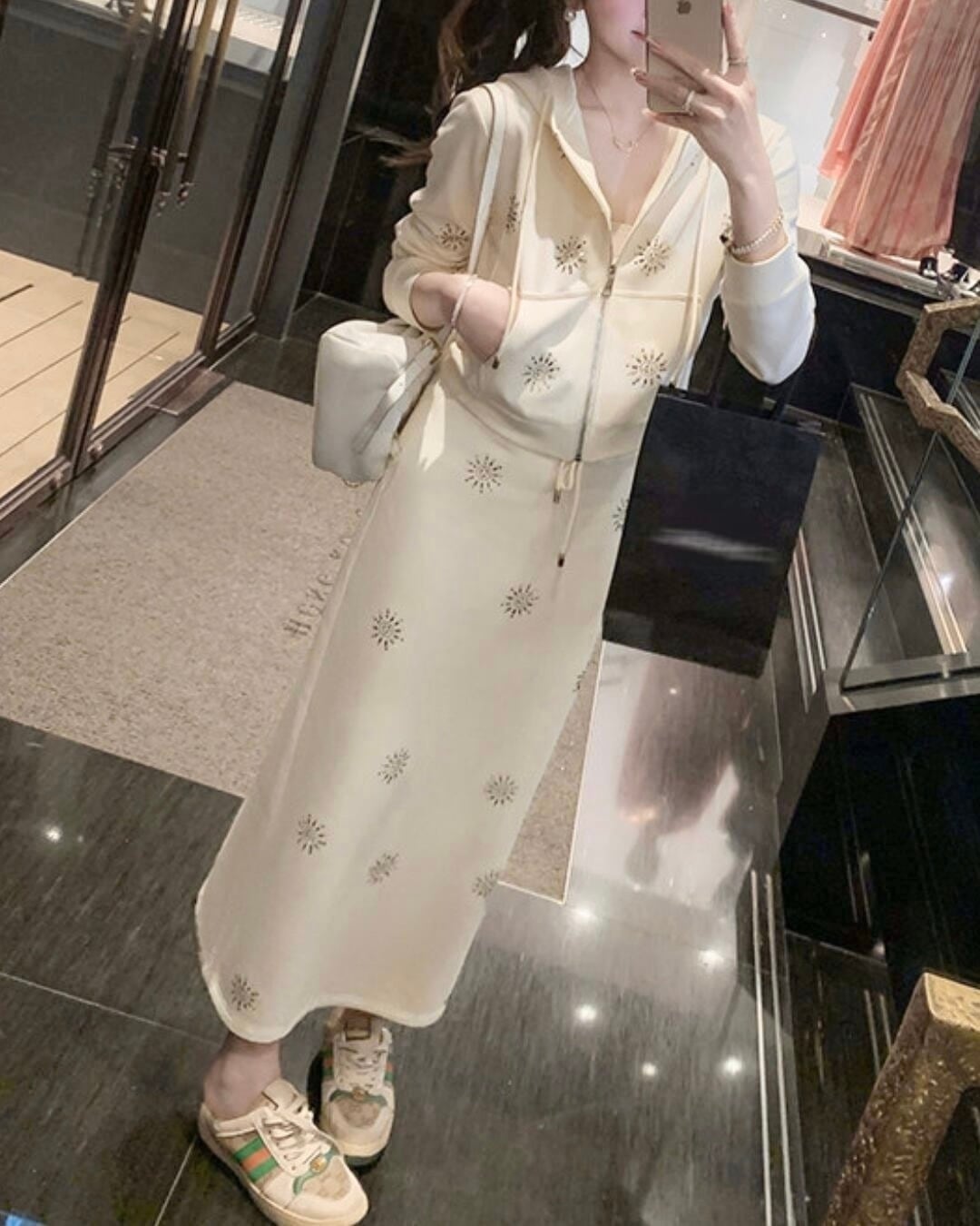 シャイニービーズスウェットセットアップ 25W08467