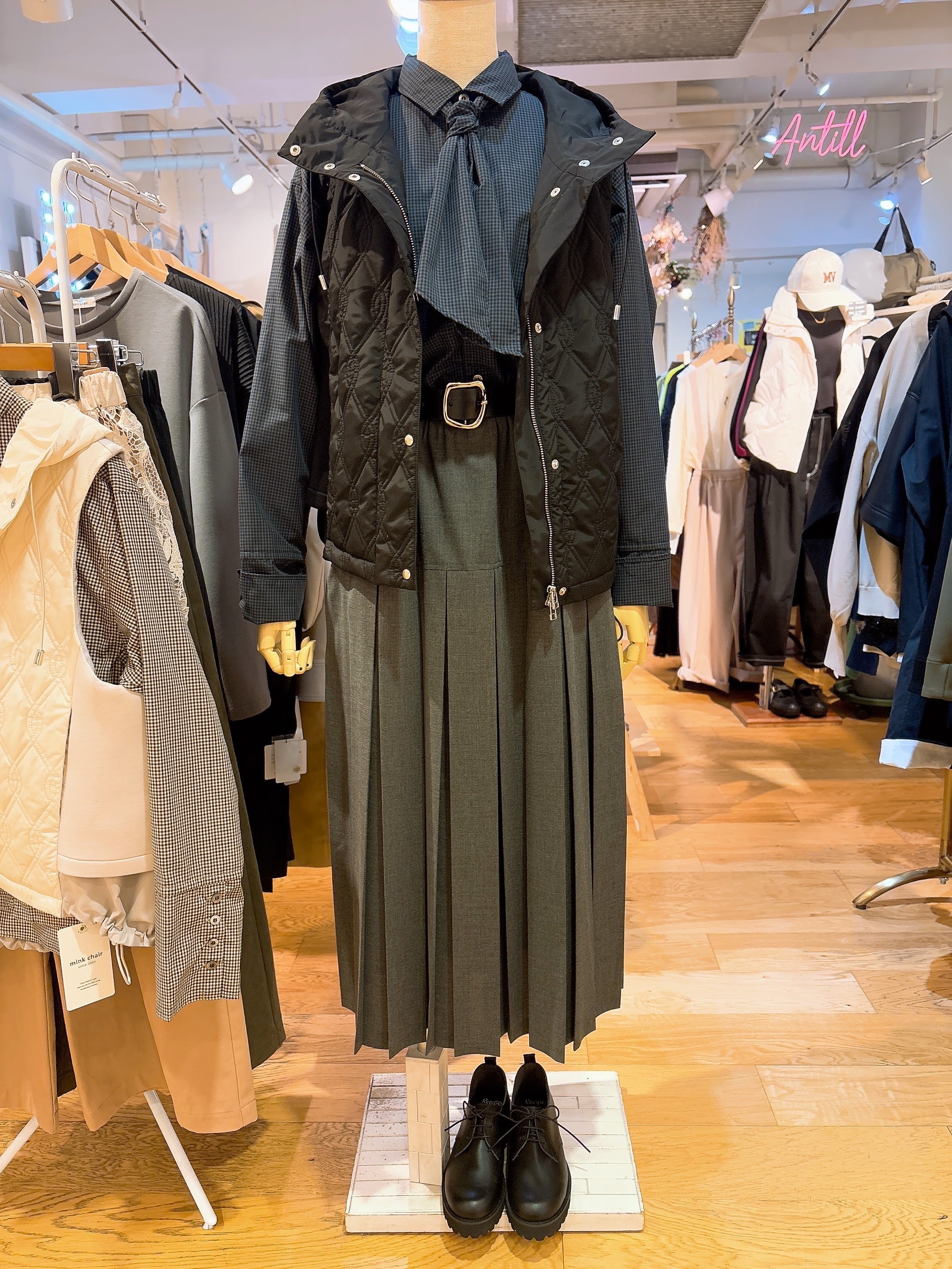 minkchair キルティングフードベスト 15929 ミンクチェアー | ANTILL