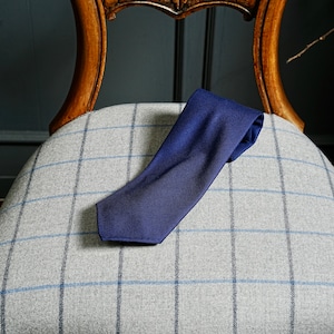 Wool Tie wool 100% Navy solid : Drapers super 120's (It is lighter than another Dark bleu solid tie)