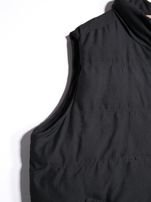 over silhouette down vest jacket