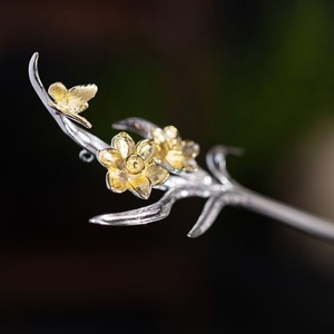 水仙の花のかんざし - 伝統的な美しさと現代的な感性が見事に調和　K186
