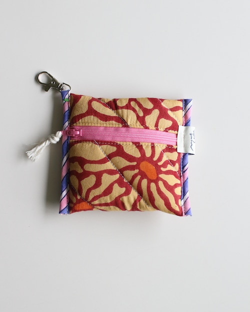 Block quilt pouch mini <Wine daisy>