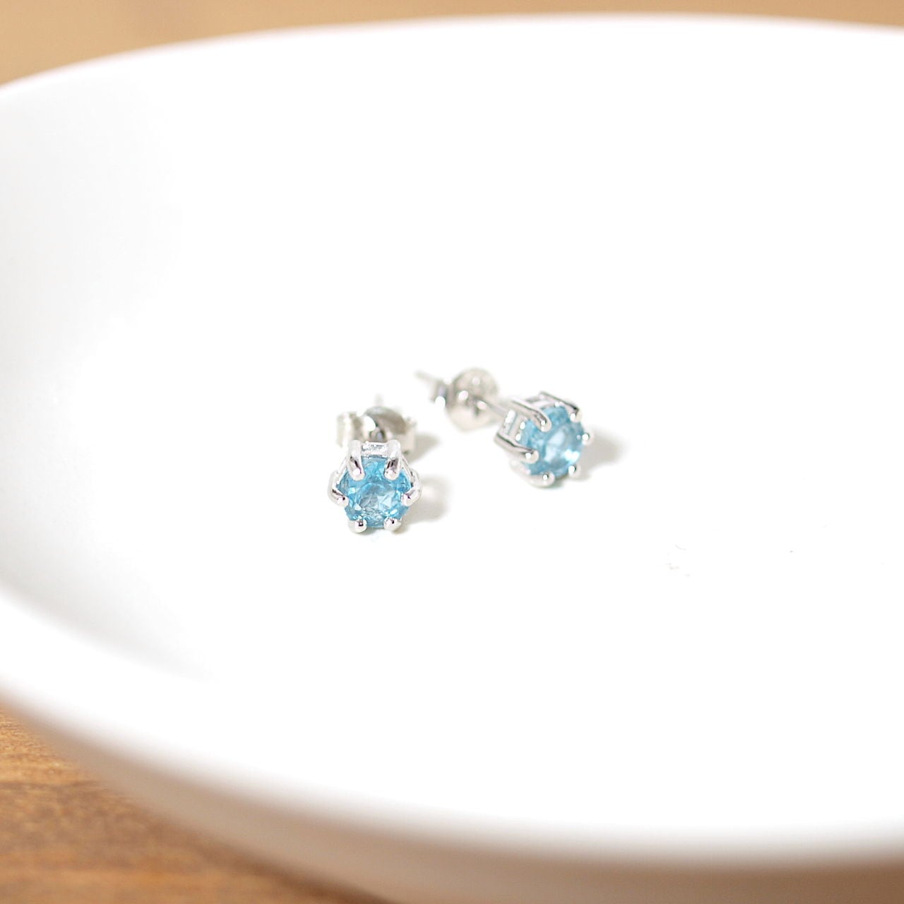 限定】マダガスカル産ブルーアパタイトスタッドピアス（silver925