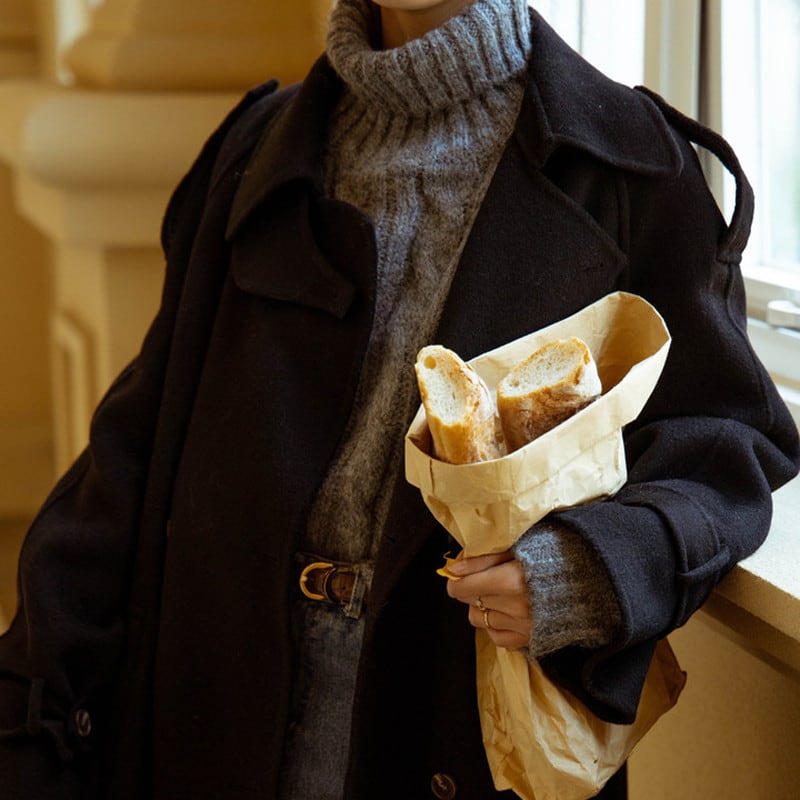 タートルネックツイストニットセーターとスカートのセットアップ