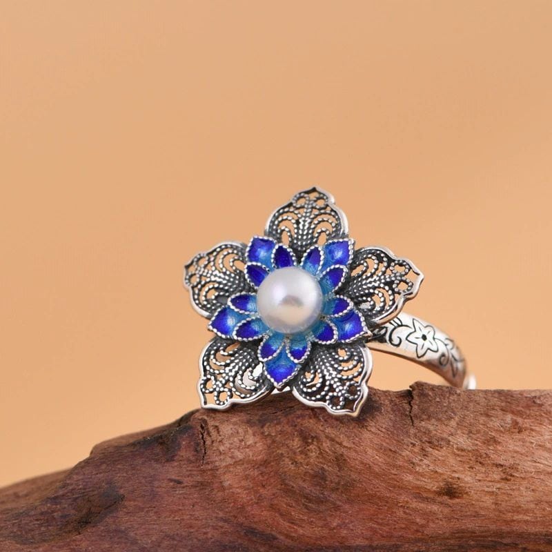 ペンタスの花のリング - 個性と美しさが一層引き立つ R429 | Vary