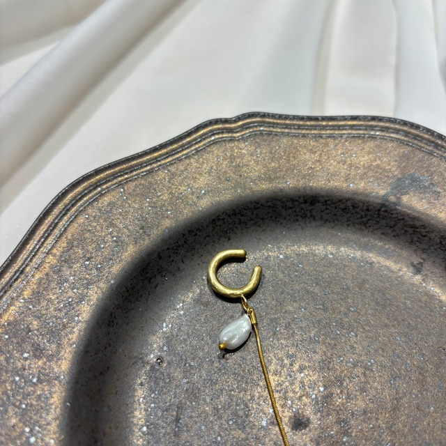 イヤーカフ　B55-28 ①