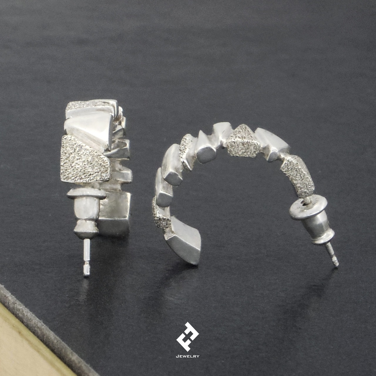 +piedras・イヤリング (silver)