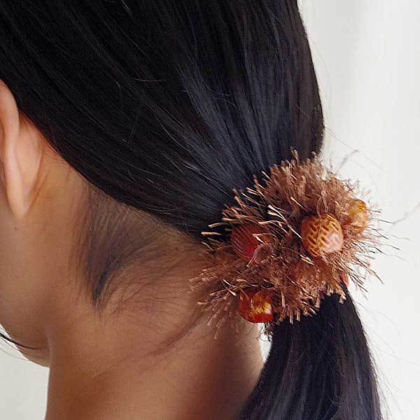 シュシュ ヘアゴム ブラウン/ウッドビーズ ウッドビーズ 直径20㎜ 丸型