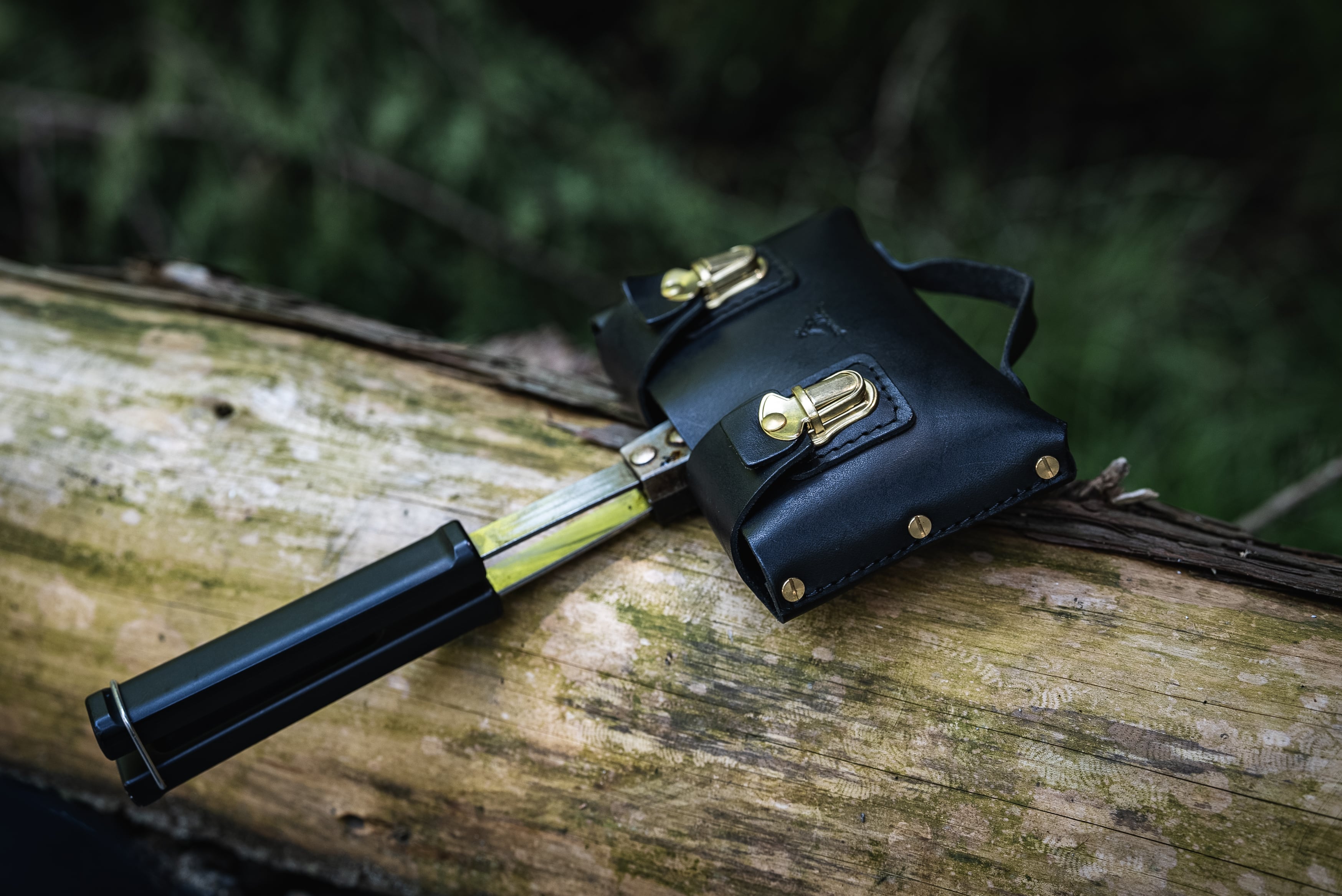 4w1hホットサンドソロ 専用レザーケース ブラック | gemelli（ジェメリ）