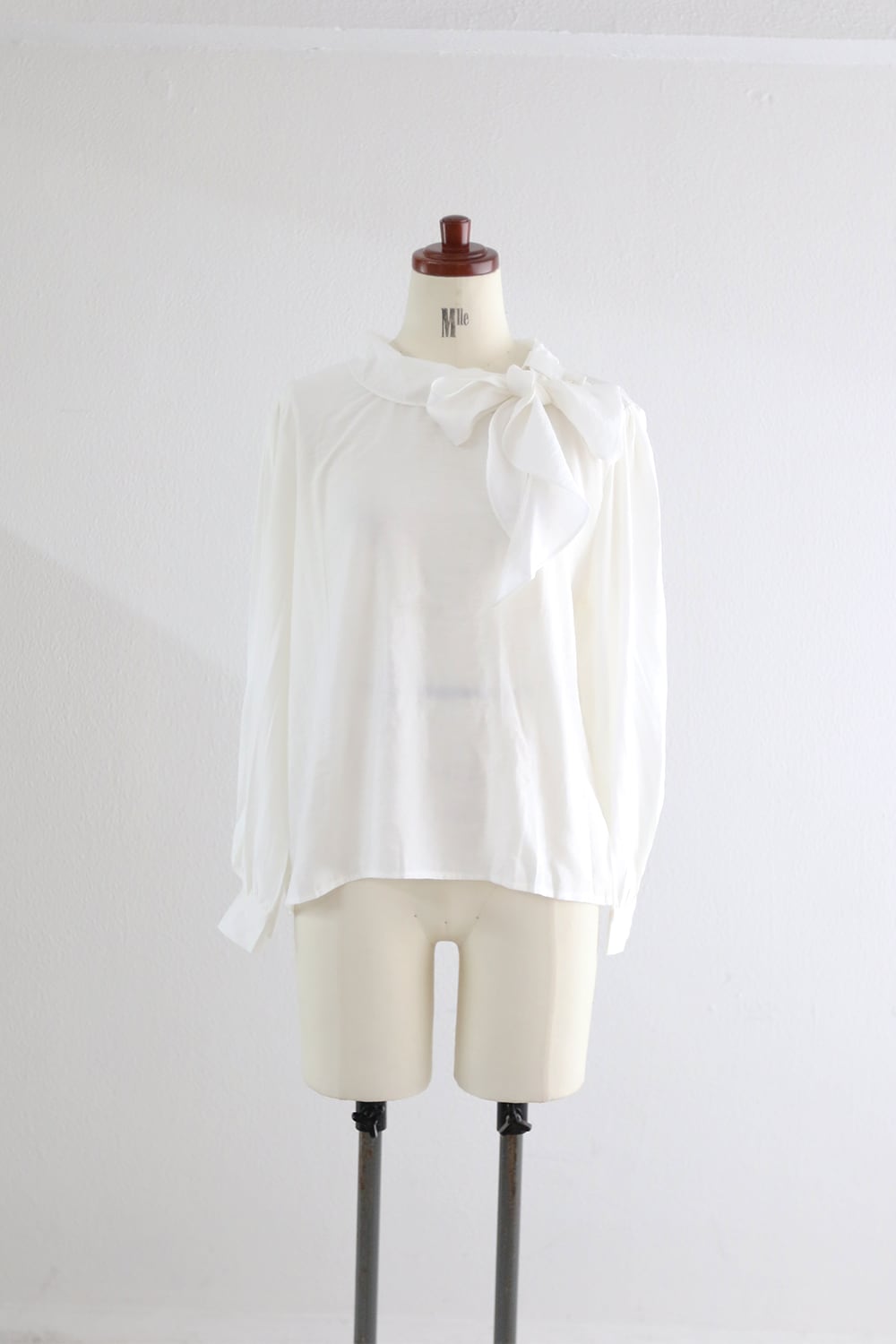 ロングタイブラウス / Long tie blouse(26S41001H)